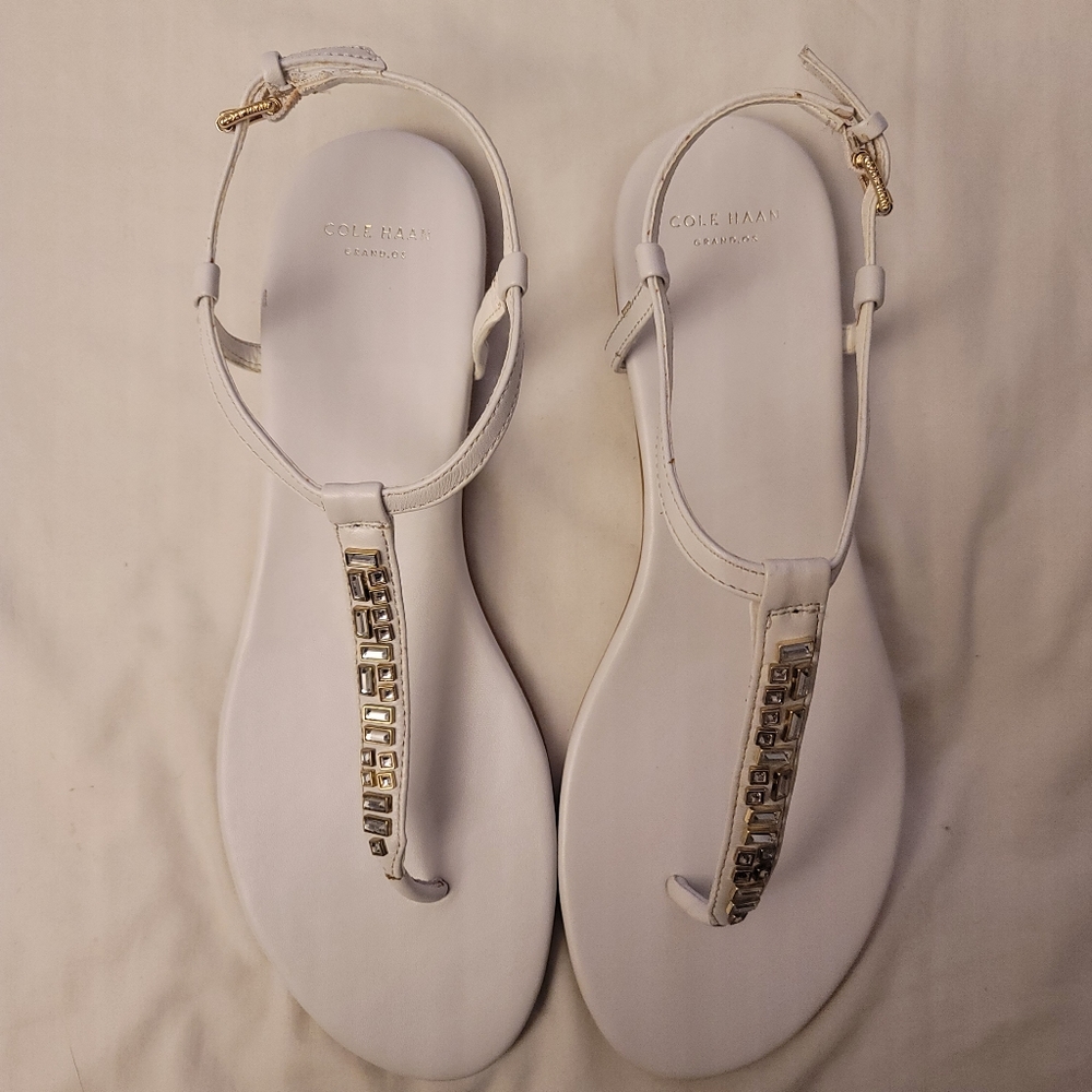 COLE HAAN WHITE EFFIE JEWEL FLAT SANDAL Size 10B Brand New! Boxed!